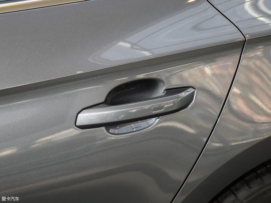 2017WA5 Sportback 40 TFSI r