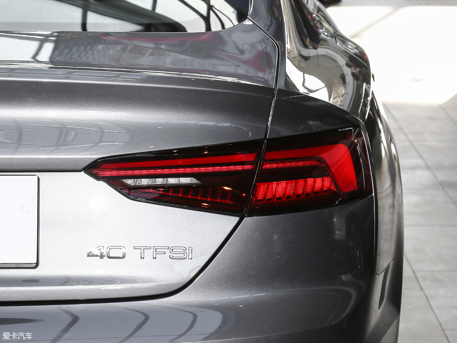 2017WA5 Sportback 40 TFSI r