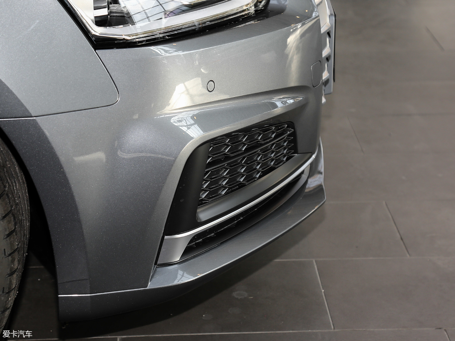 2017WA5 Sportback 40 TFSI r