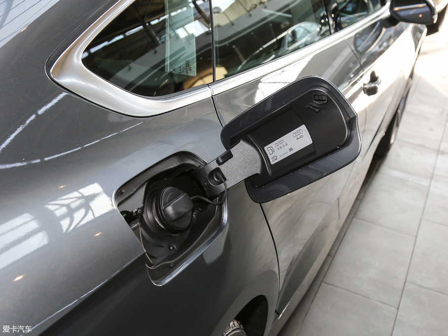 2017?yun)WA5 Sportback 40 TFSI r(sh)