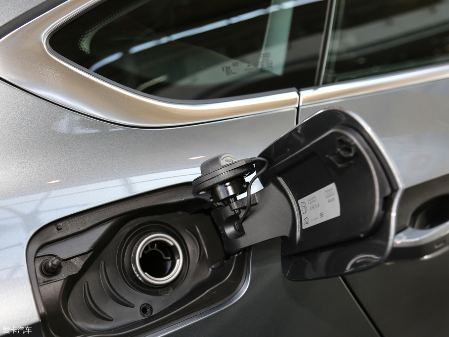 2017WA5 Sportback 40 TFSI r