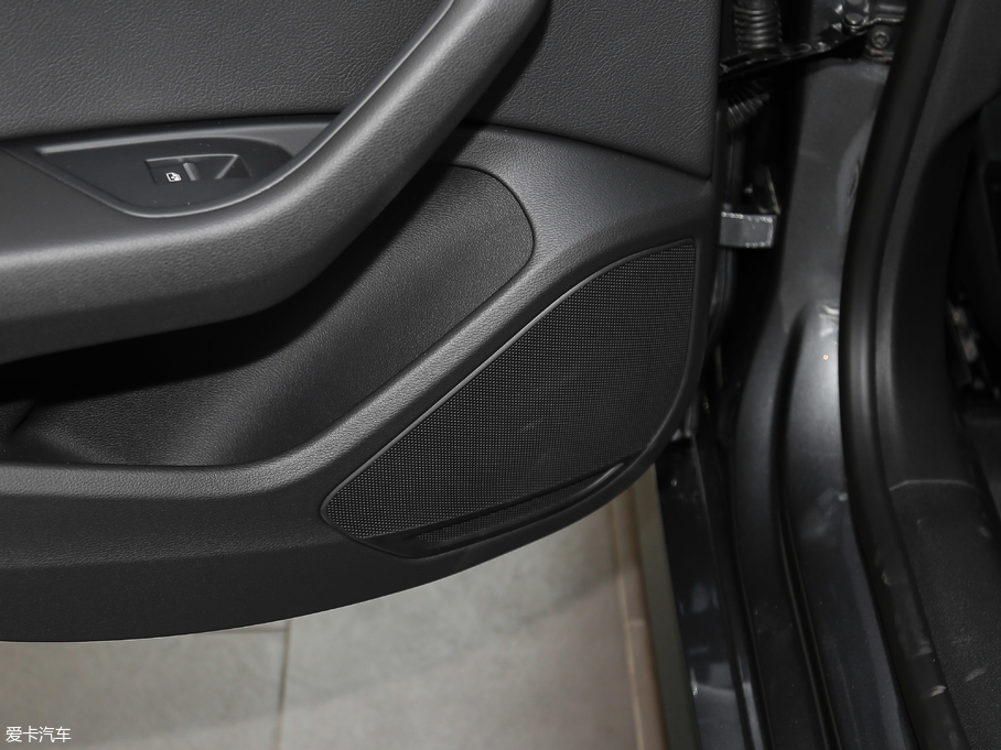 2017WA5 Sportback 40 TFSI r