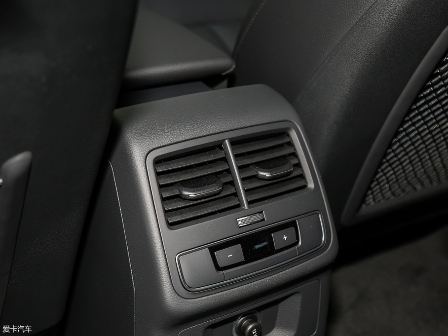 2017WA5 Sportback 40 TFSI r