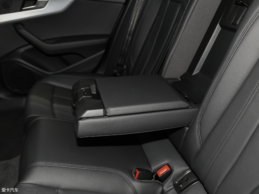 2017WA5 Sportback 40 TFSI r