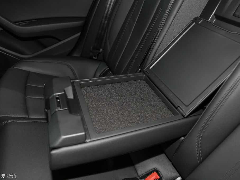 2017WA5 Sportback 40 TFSI r