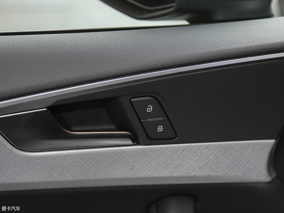 2017WA5 Sportback 40 TFSI r