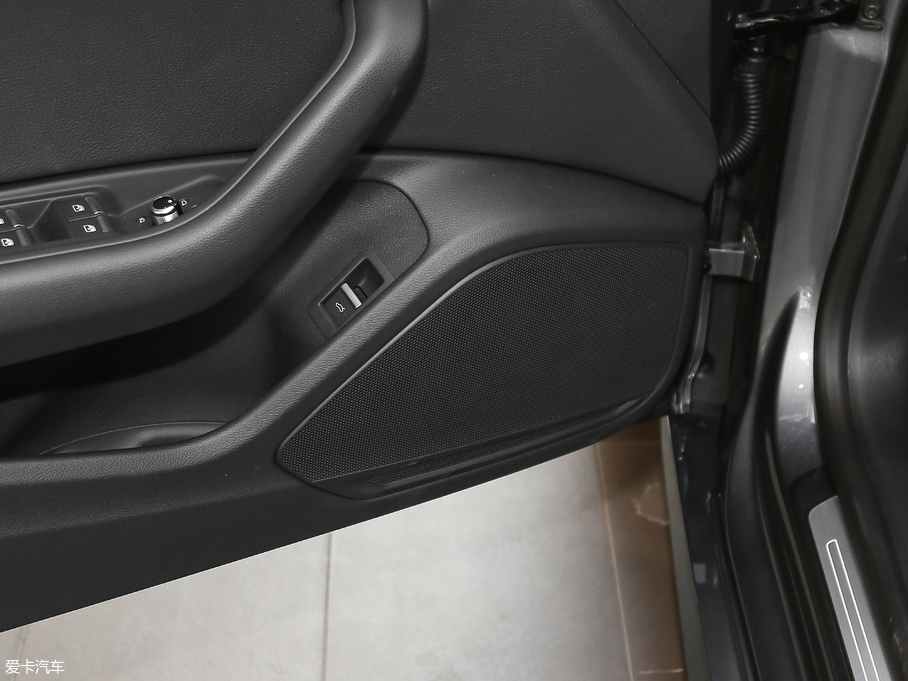 2017WA5 Sportback 40 TFSI r