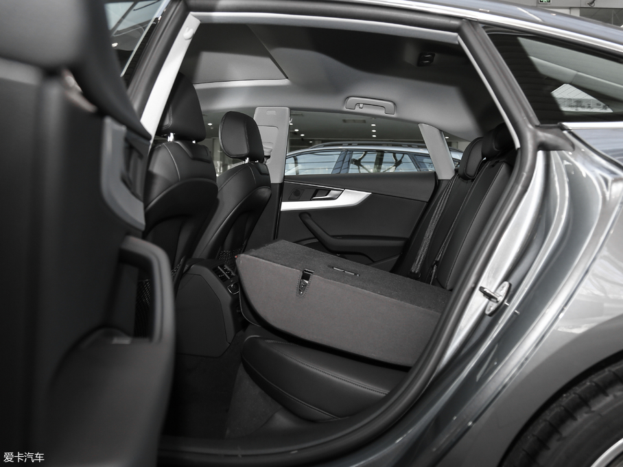 2017WA5 Sportback 40 TFSI r