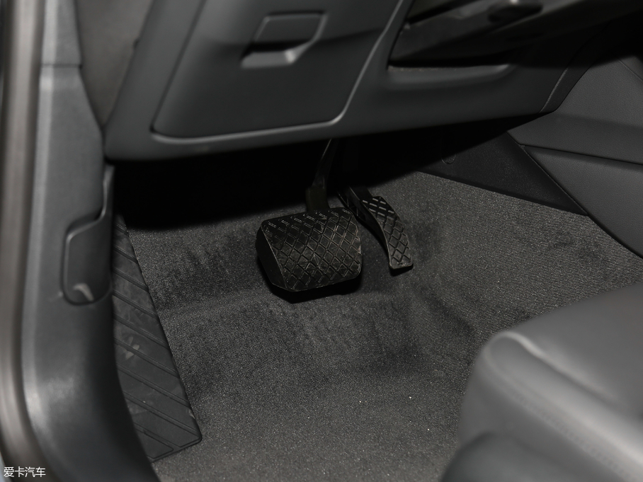 2017WA5 Sportback 40 TFSI r