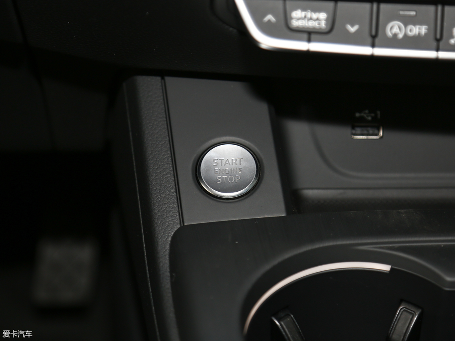 2017?yun)WA5 Sportback 40 TFSI r(sh)