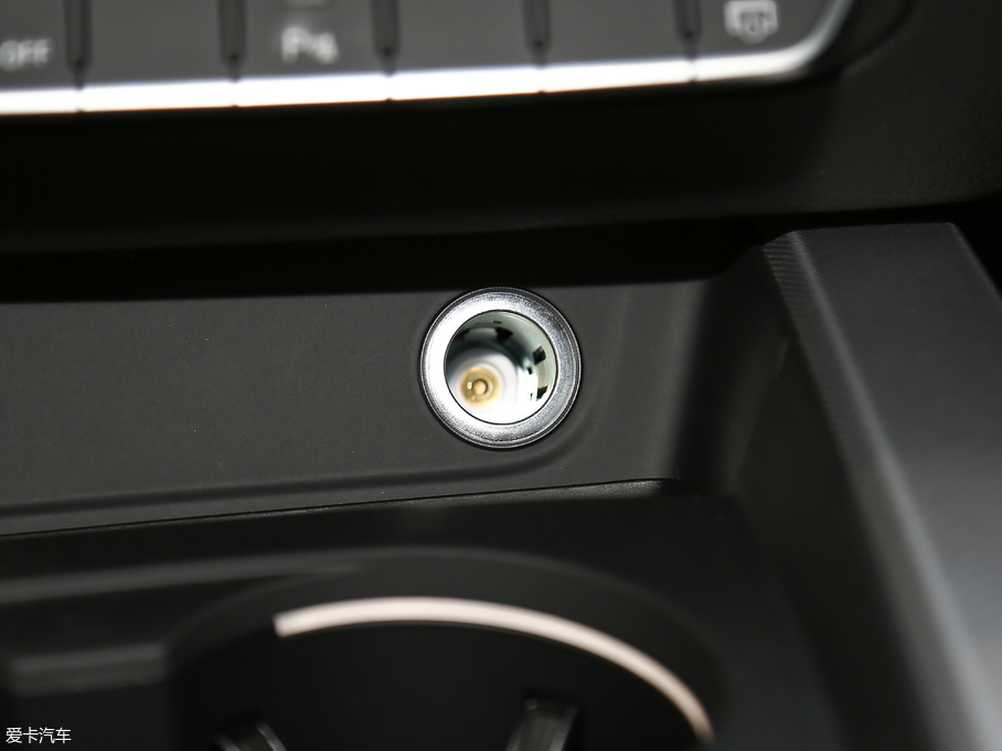 2017WA5 Sportback 40 TFSI r