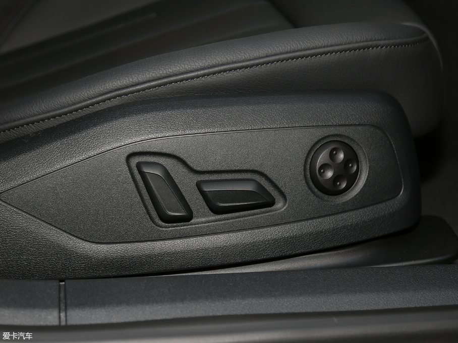 2017WA5 Sportback 40 TFSI r