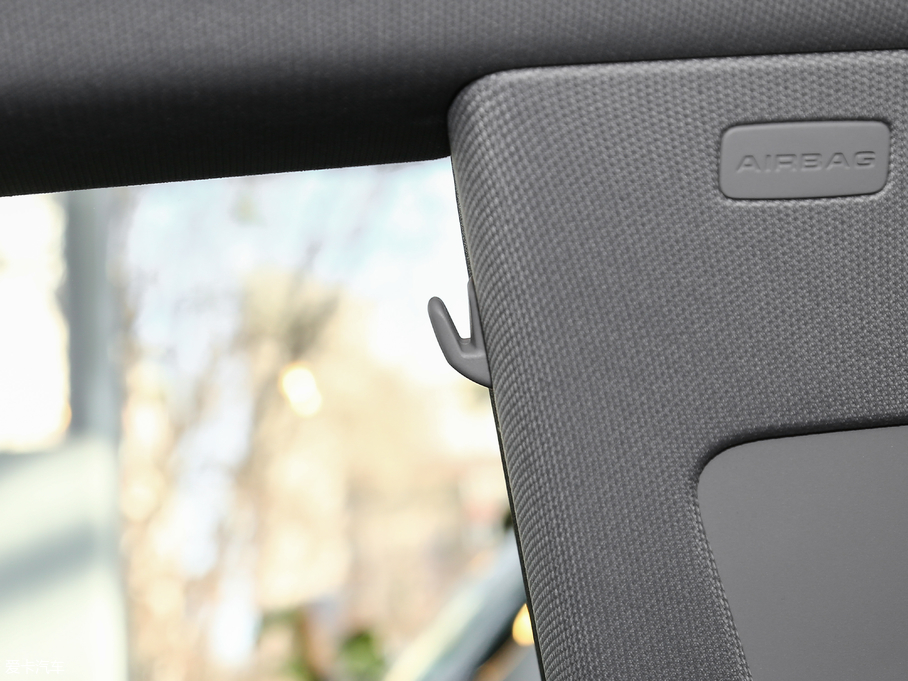 2017?yun)WA5 Sportback 40 TFSI r(sh)