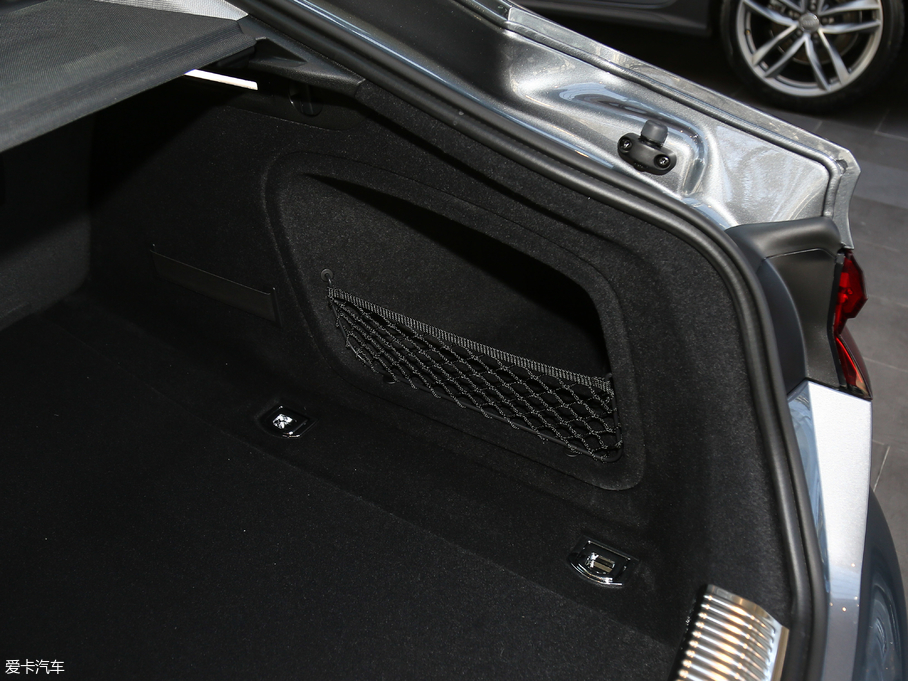 2017WA5 Sportback 40 TFSI r