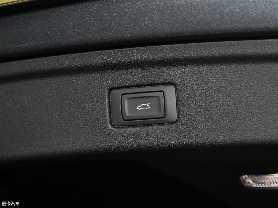 2017WA5 Sportback 40 TFSI r