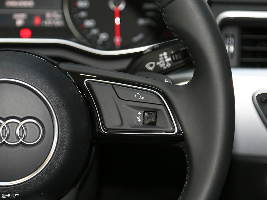 2017WA5 Sportback 40 TFSI r