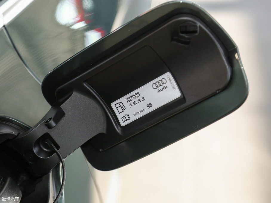 2017WA5 Sportback 45 TFSI r