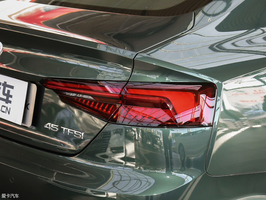 2017WA5 Sportback 45 TFSI r