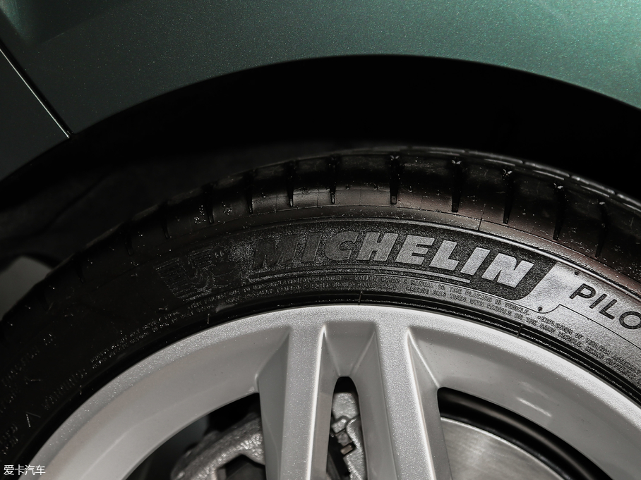 2017WA5 Sportback 45 TFSI r