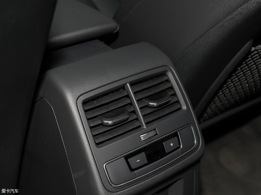 2017WA5 Sportback 45 TFSI r