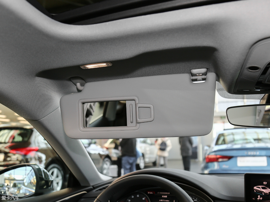 2017WA5 Sportback 45 TFSI r