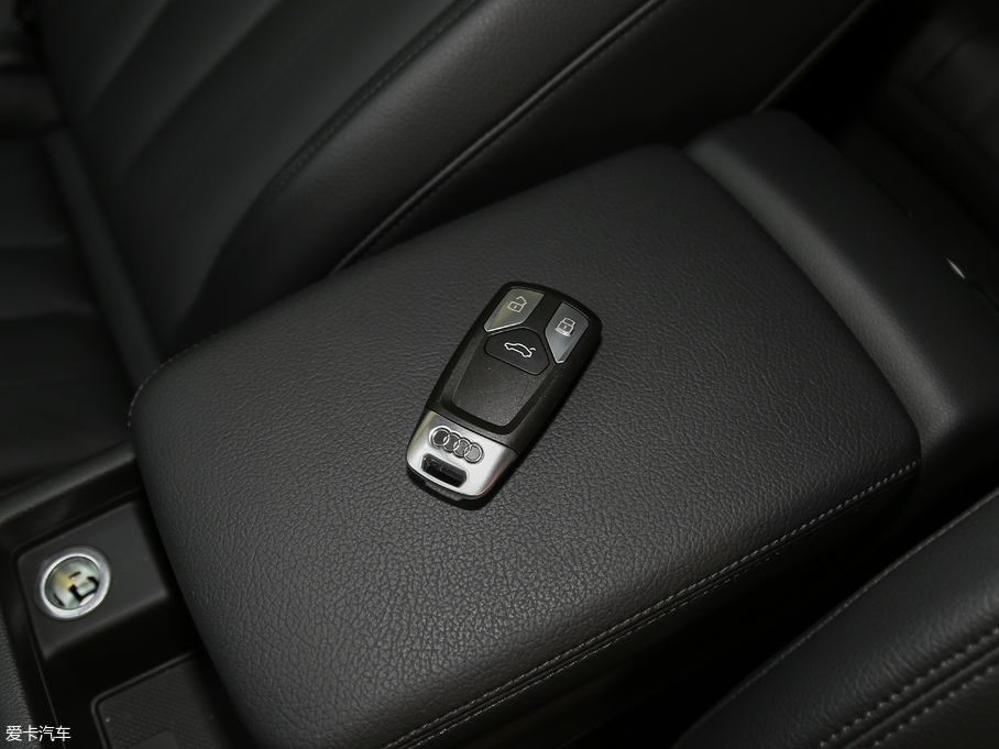 2017WA5 Sportback 45 TFSI r