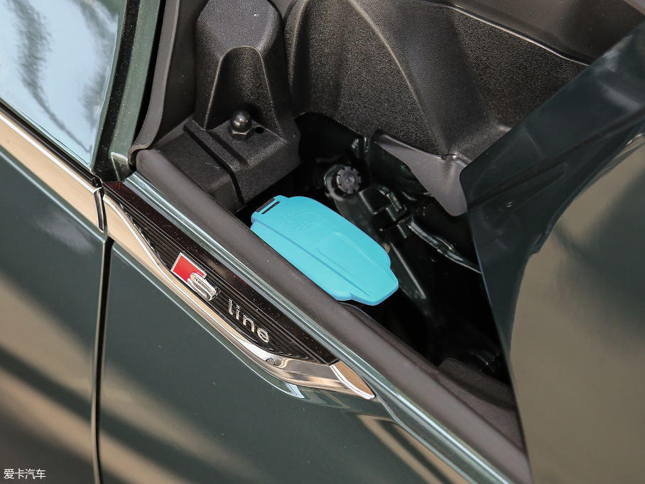 2017WA5 Sportback 45 TFSI r