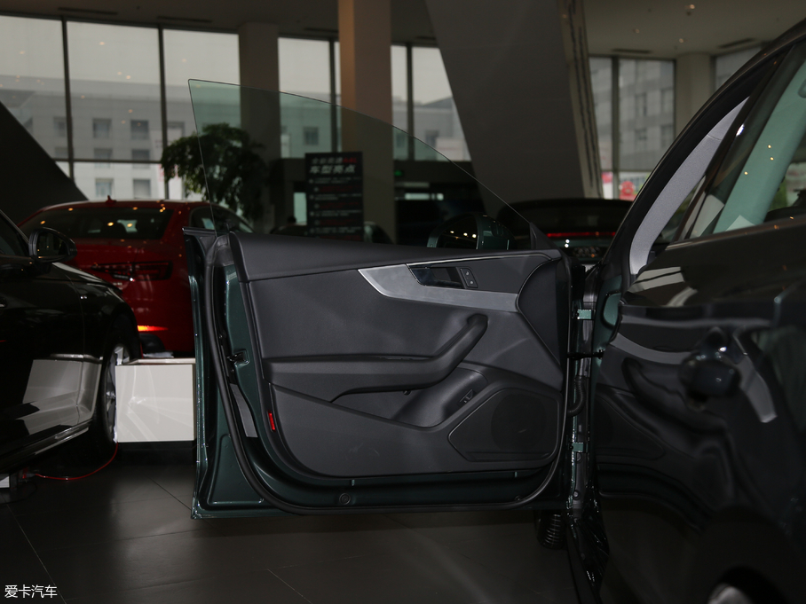 2017WA5 Sportback 45 TFSI \