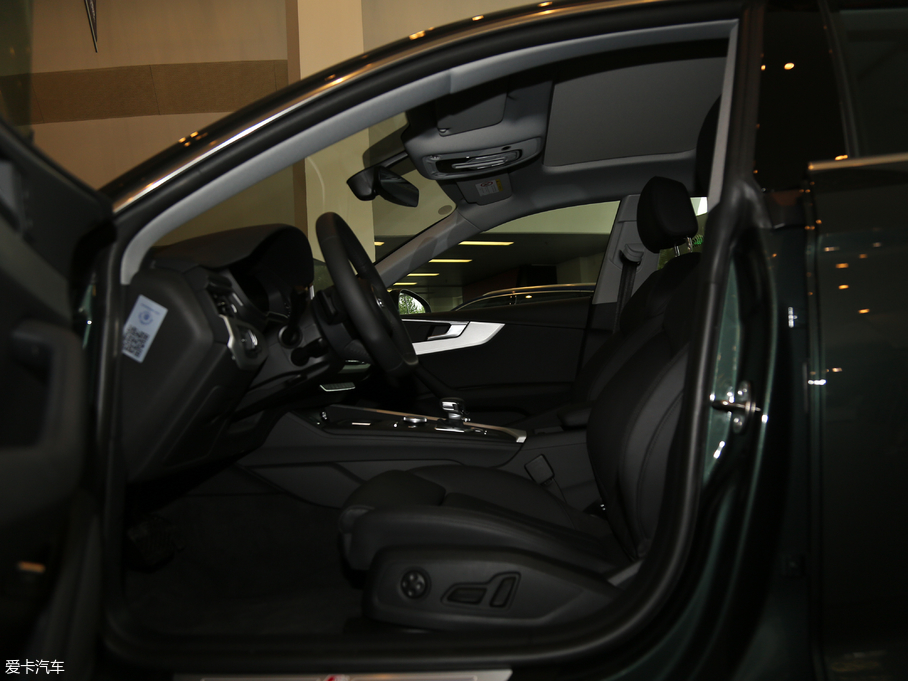 2017WA5 Sportback 45 TFSI \