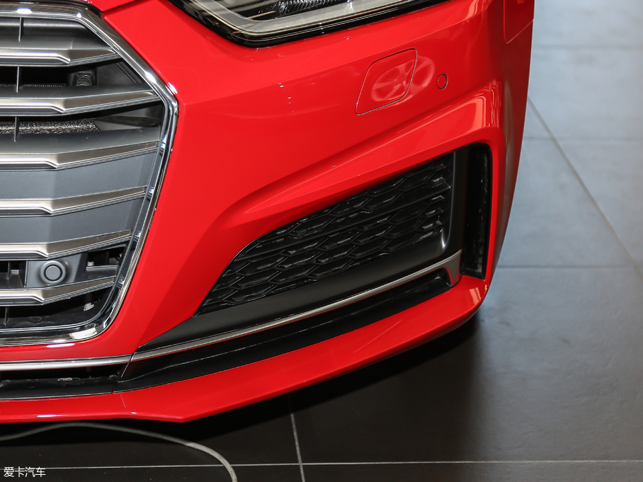 2017WA5 Sportback 45 TFSI r