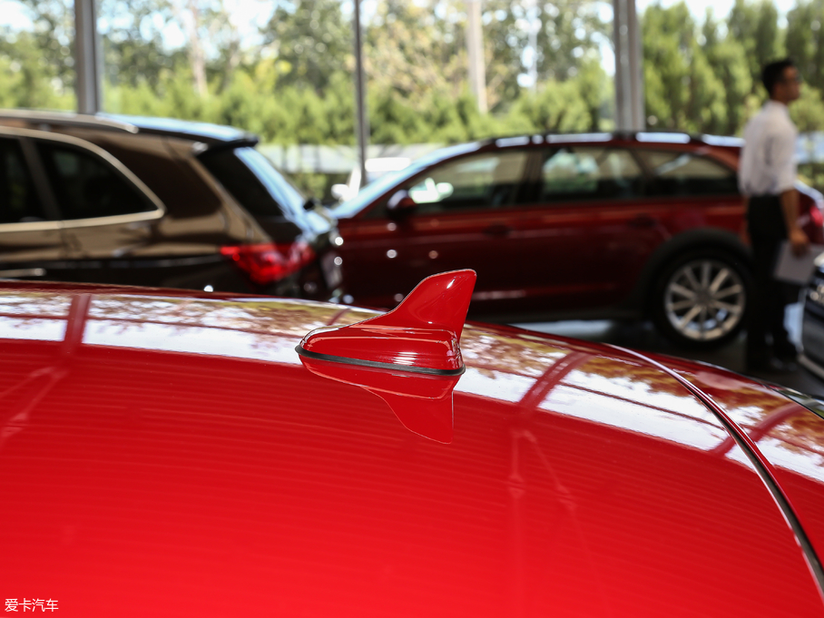 2017WA5 Sportback 45 TFSI r