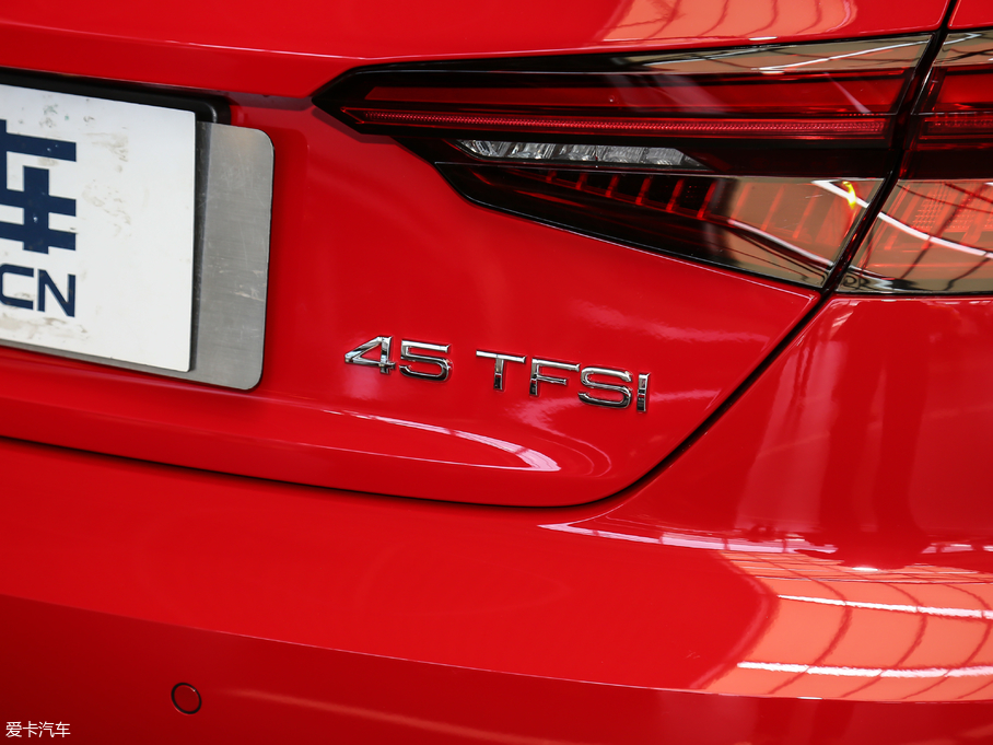 2017WA5 Sportback 45 TFSI r