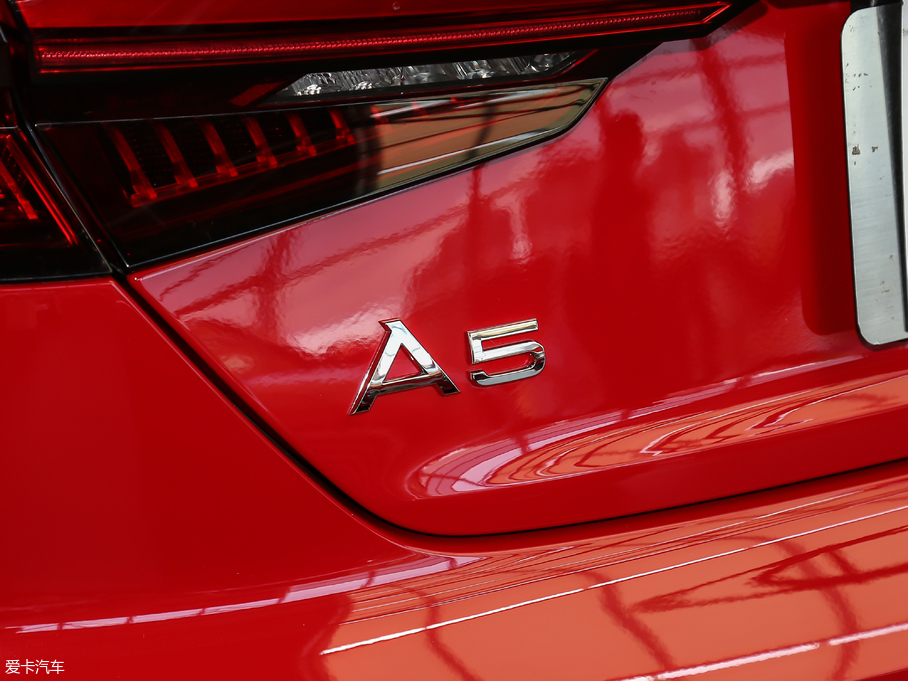 2017WA5 Sportback 45 TFSI r