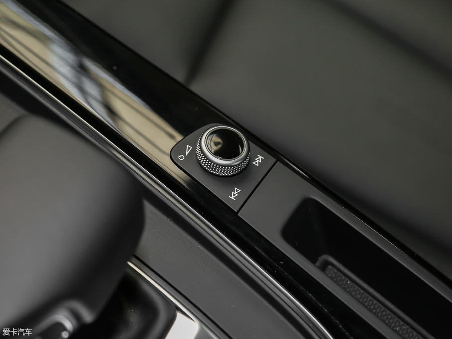 2017?yun)WA5 Sportback 45 TFSI r(sh)