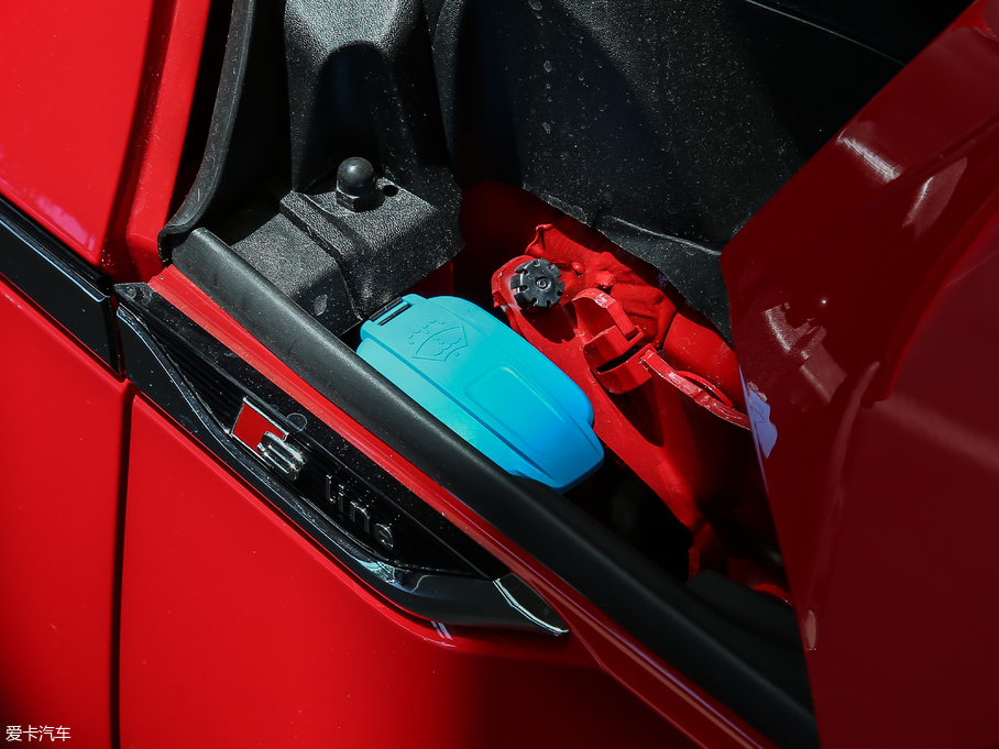 2017WA5 Sportback 45 TFSI r