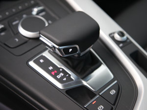 2017Sportback 40 TFSI r(sh) QU