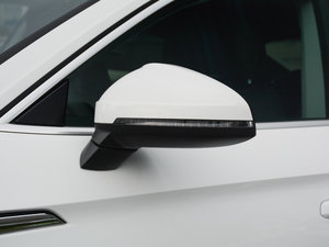 2017Sportback 45 TFSI quattro \ ^