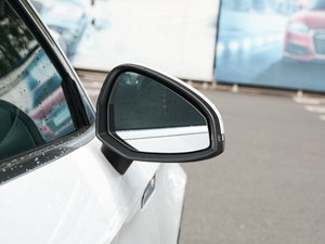 2017Sportback 45 TFSI quattro \ ^