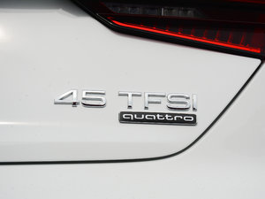2017Sportback 45 TFSI quattro \ ^