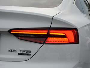 2017Sportback 45 TFSI quattro \ ^