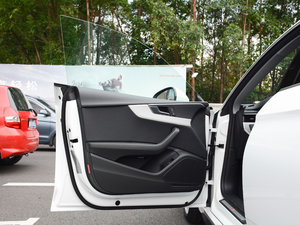 2017Sportback 45 TFSI quattro \(yn) {λ܇T