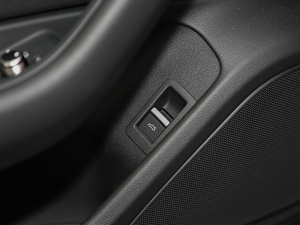 2017Sportback 40 TFSI r(sh) g