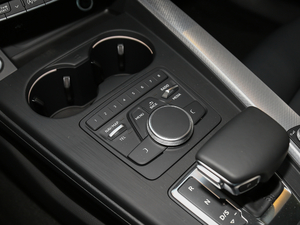 2017Sportback 40 TFSI r(sh) {(dio)(ji)