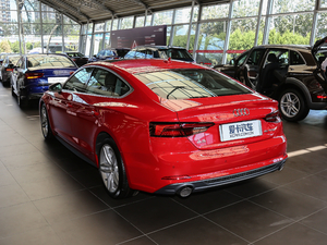2017款Sportback 45 TFSI 时尚型 左后45度