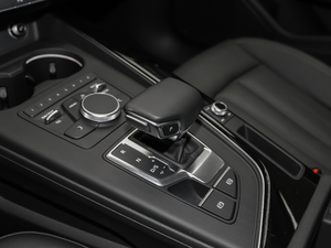 2017款Sportback 45 TFSI 时尚型 换挡杆