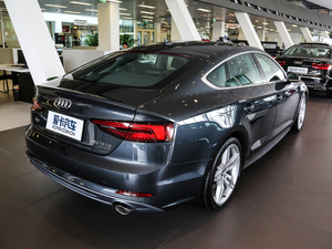 2017款Sportback 45 TFSI quattro 运动型 整体外观
