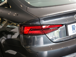 2017Sportback 45 TFSI quattro \ (ji)^