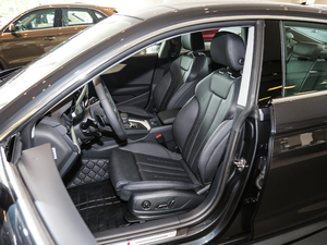 2017Sportback 45 TFSI quattro \ {