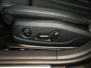 2017Sportback 45 TFSI quattro \ {{