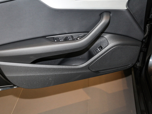 2017Sportback 45 TFSI quattro \ ǰTg